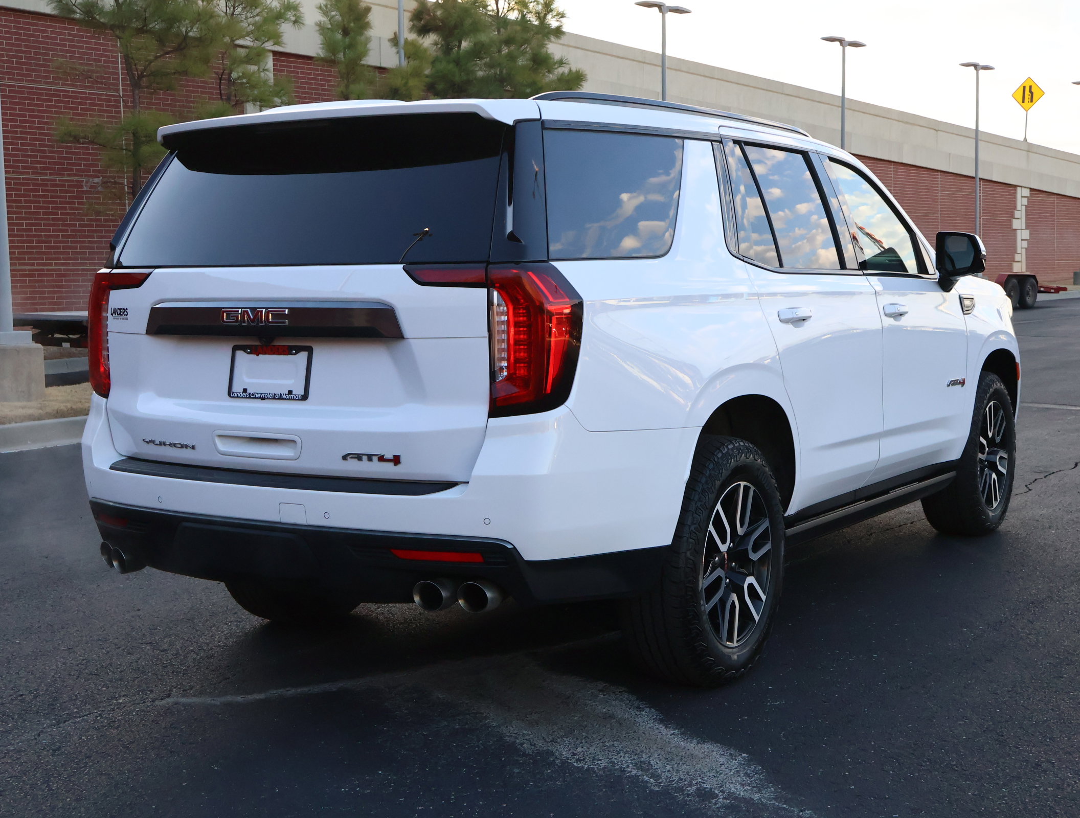 Certified 2024 GMC Yukon AT4 w/ AT4 Premium Package image 37