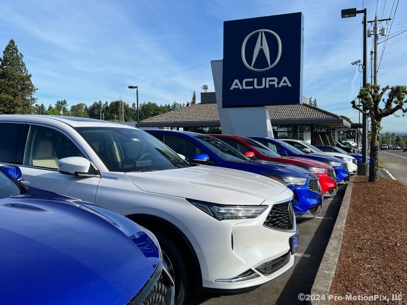 Used 2024 Mercedes-Benz GLB 250 4MATIC image 26