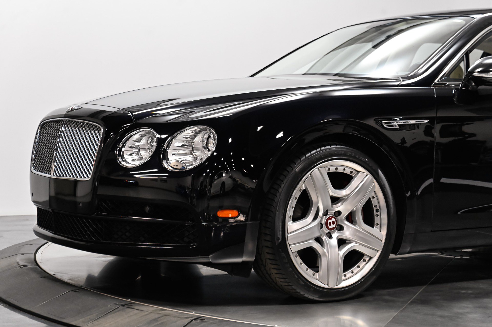 Used 2015 Bentley Flying Spur V8 AWD/4WD image 4