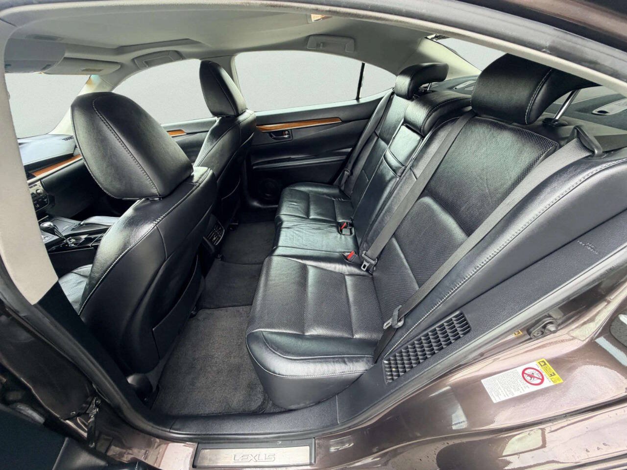 Used 2013 Lexus ES 300h w/ Luxury Pkg FWD image 23