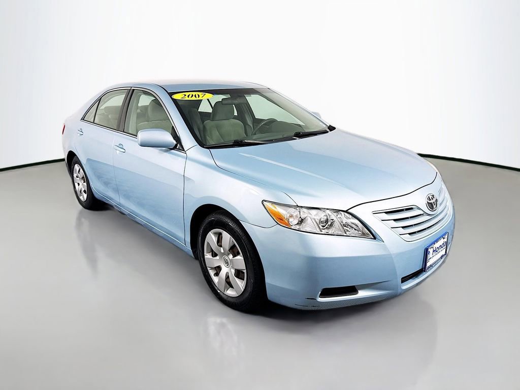 Used 2007 Toyota Camry LE FWD image 1