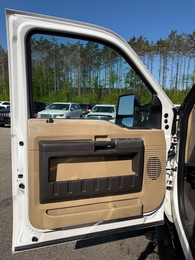 Used 2011 Ford F350 Lariat w/ Lariat Ultimate Pkg AWD/4WD image 14