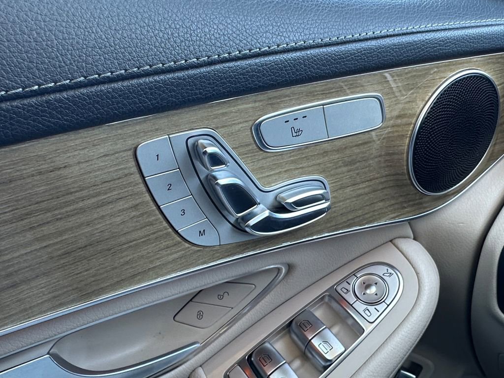 Used 2019 Mercedes-Benz GLC 300 image 16