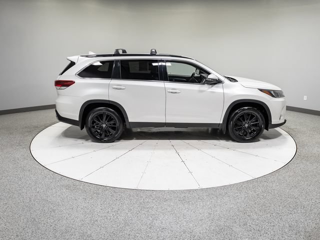 Used 2019 Toyota Highlander SE AWD/4WD image 8