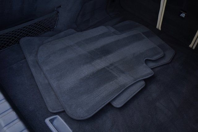 Used 2023 BMW i4 eDrive35 w/ Premium Package image 9