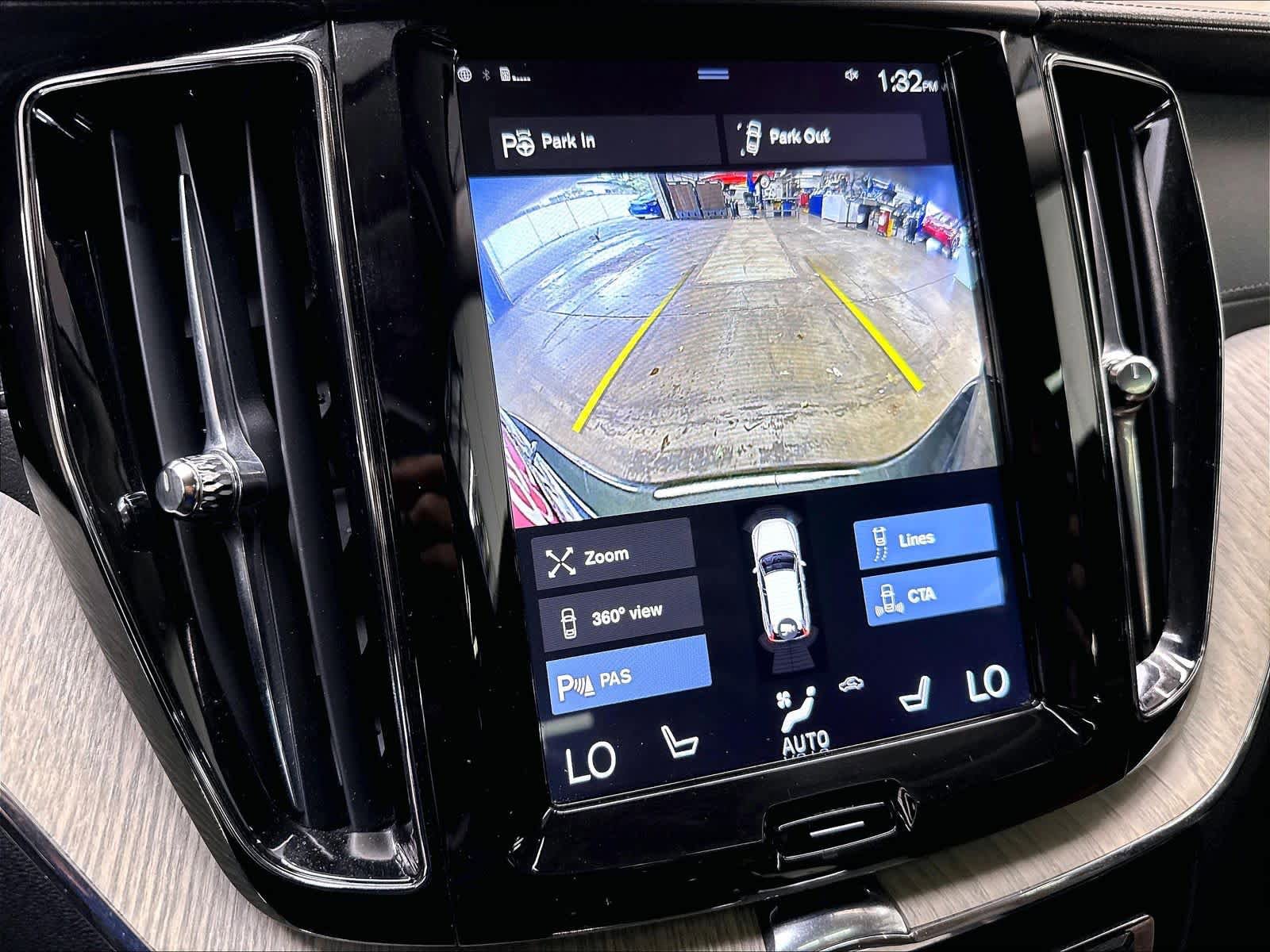 Used 2019 Volvo XC60 T5 Inscription FWD image 17