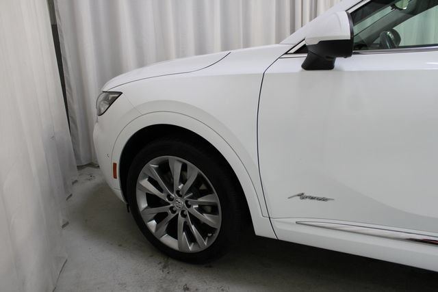 Used 2022 Buick Envision Avenir w/ Technology Package II FWD image 38