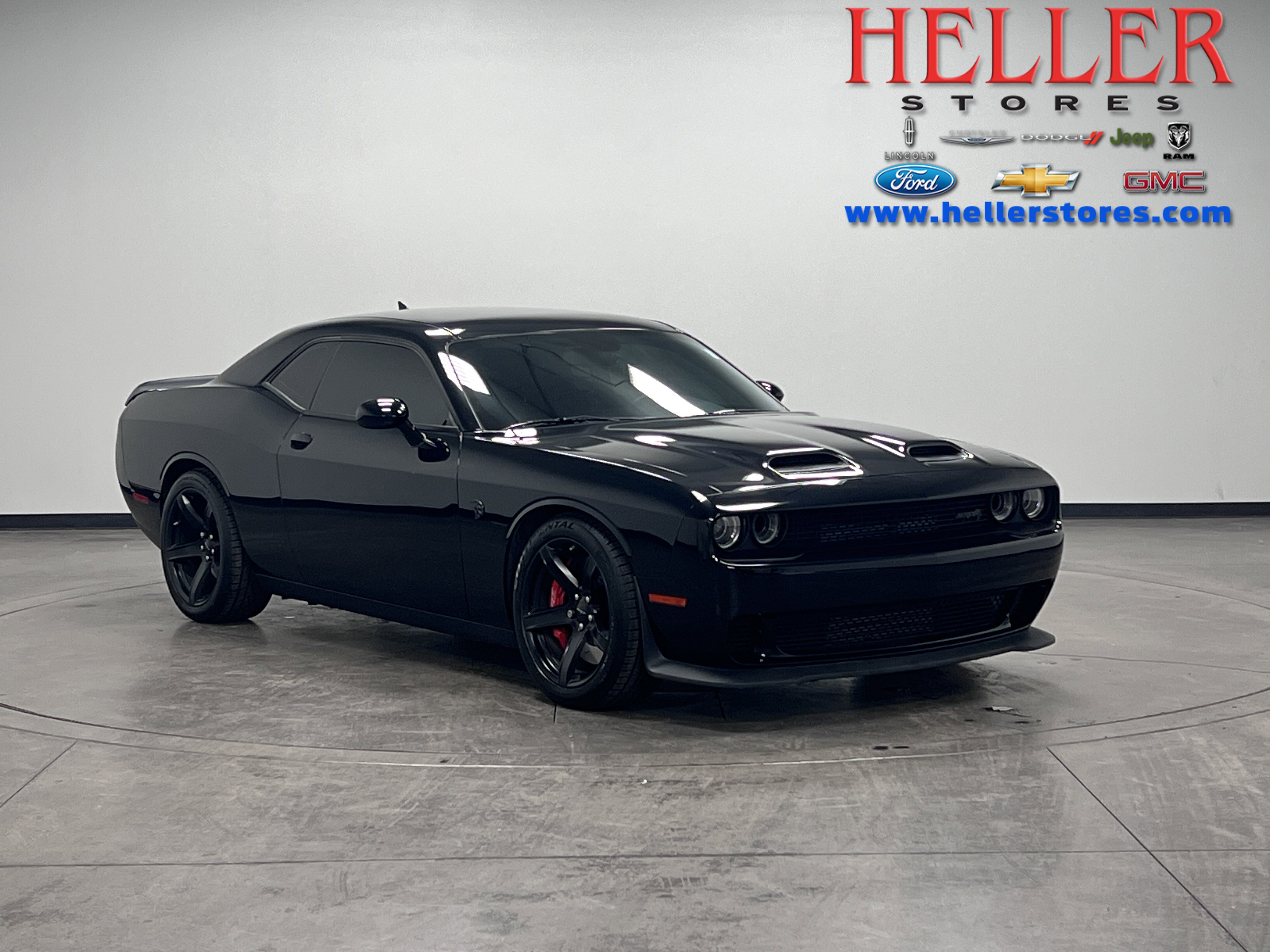 Used 2022 Dodge Challenger SRT Hellcat Redeye image 1