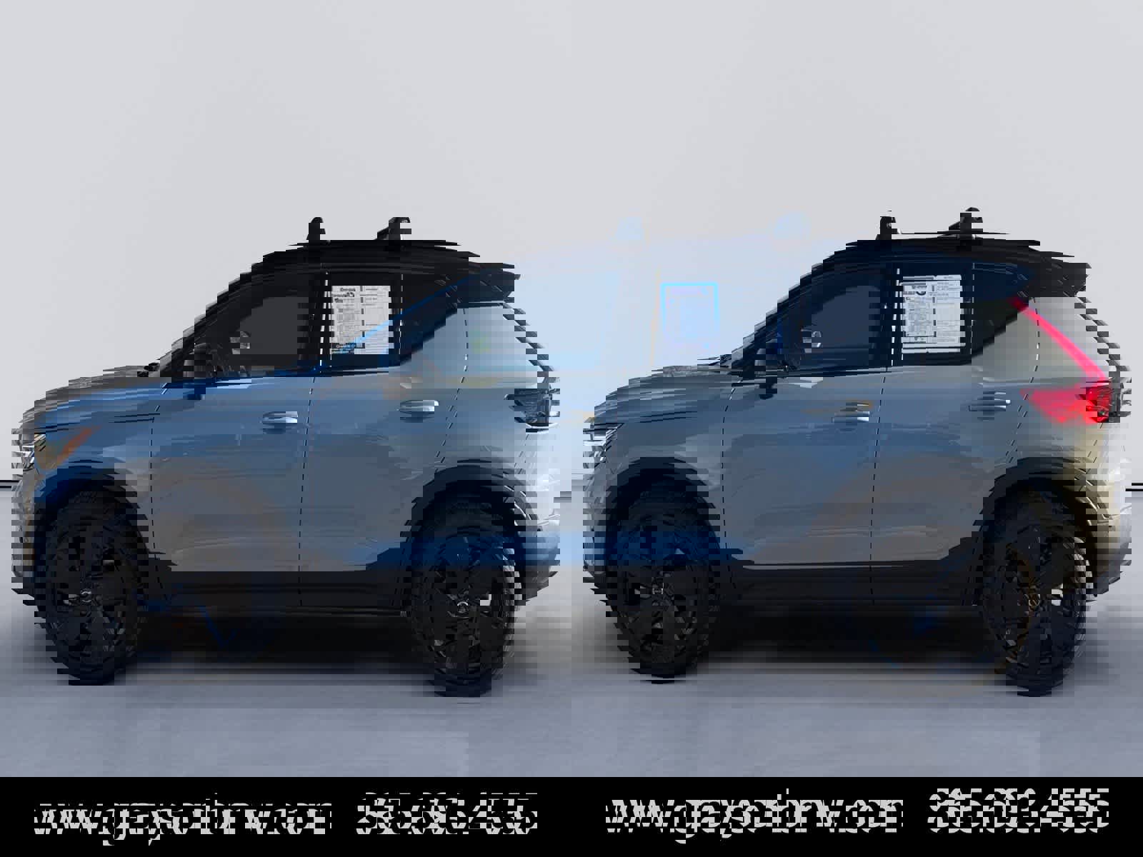 Used 2026 Volvo XC40 B5 Ultra w/ Protection Package Premier image 6