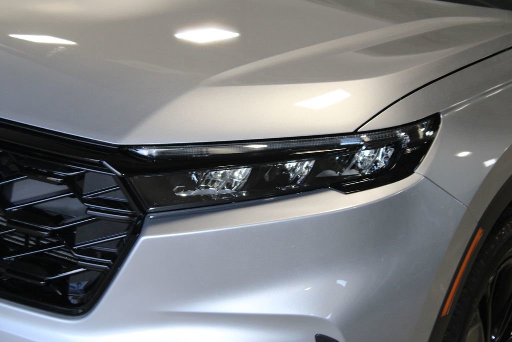 Used 2024 Honda CR-V Sport Touring image 2