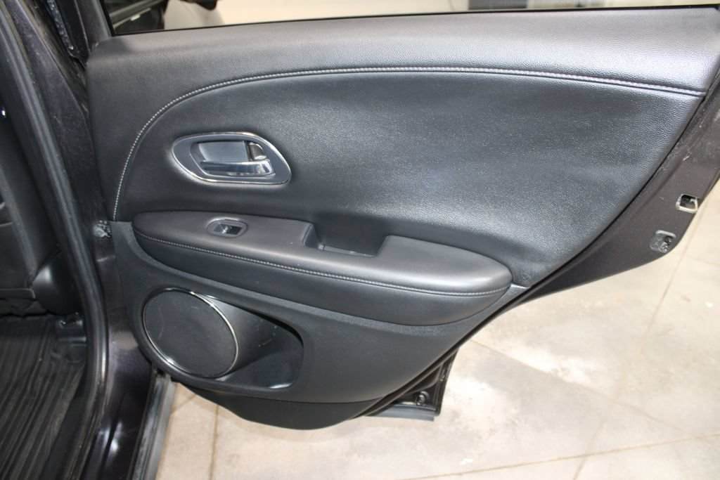 Used 2017 Honda HR-V EX-L image 28