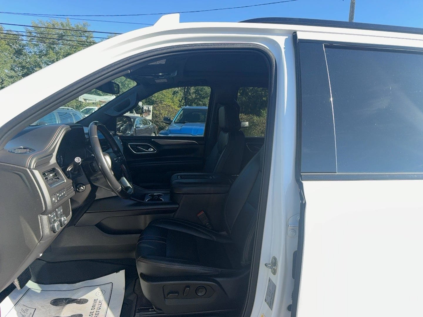 Used 2021 Chevrolet Tahoe RST w/ Luxury Package AWD/4WD image 12