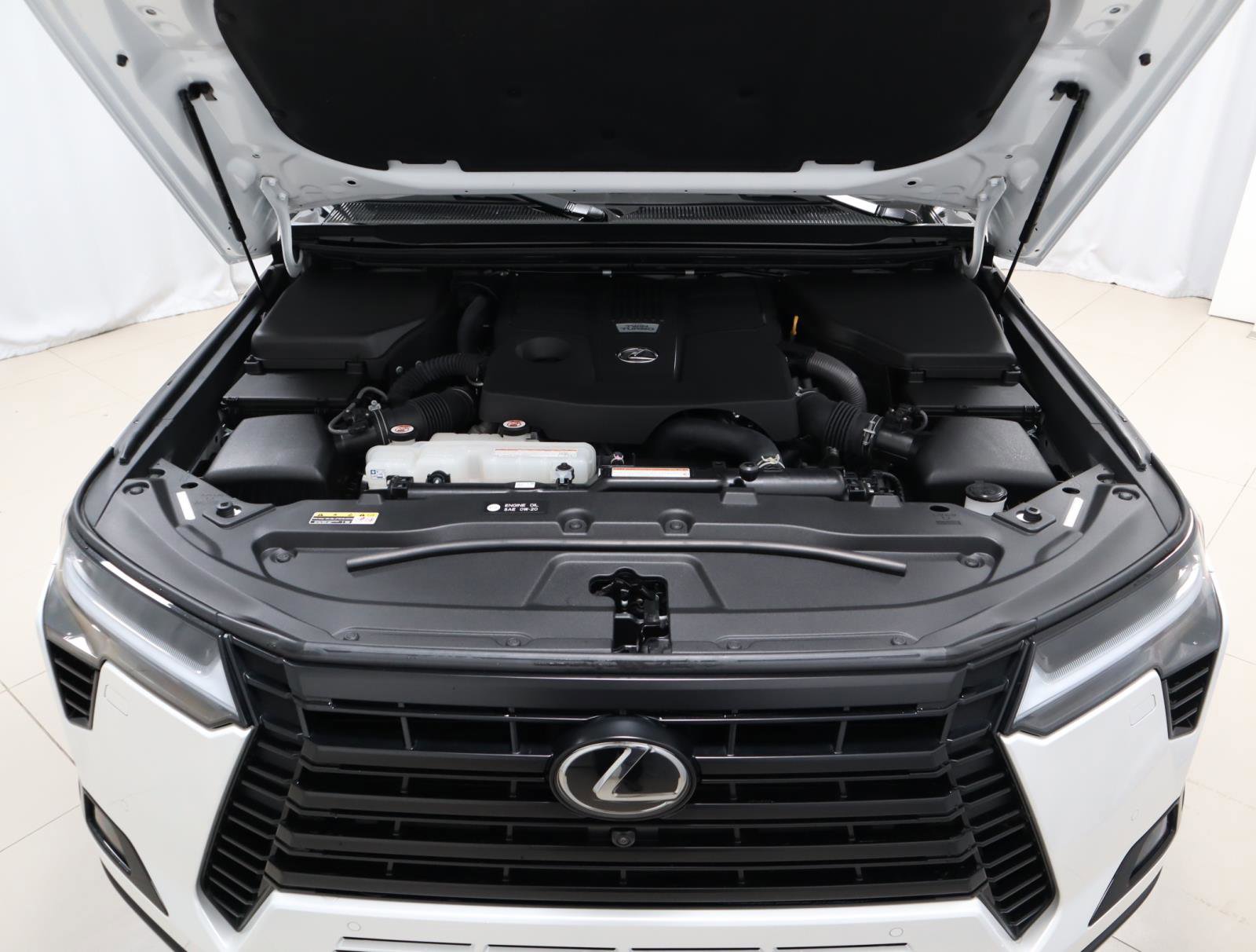 Used 2024 Lexus GX 550 w/ Accessory Package (Z1) image 10