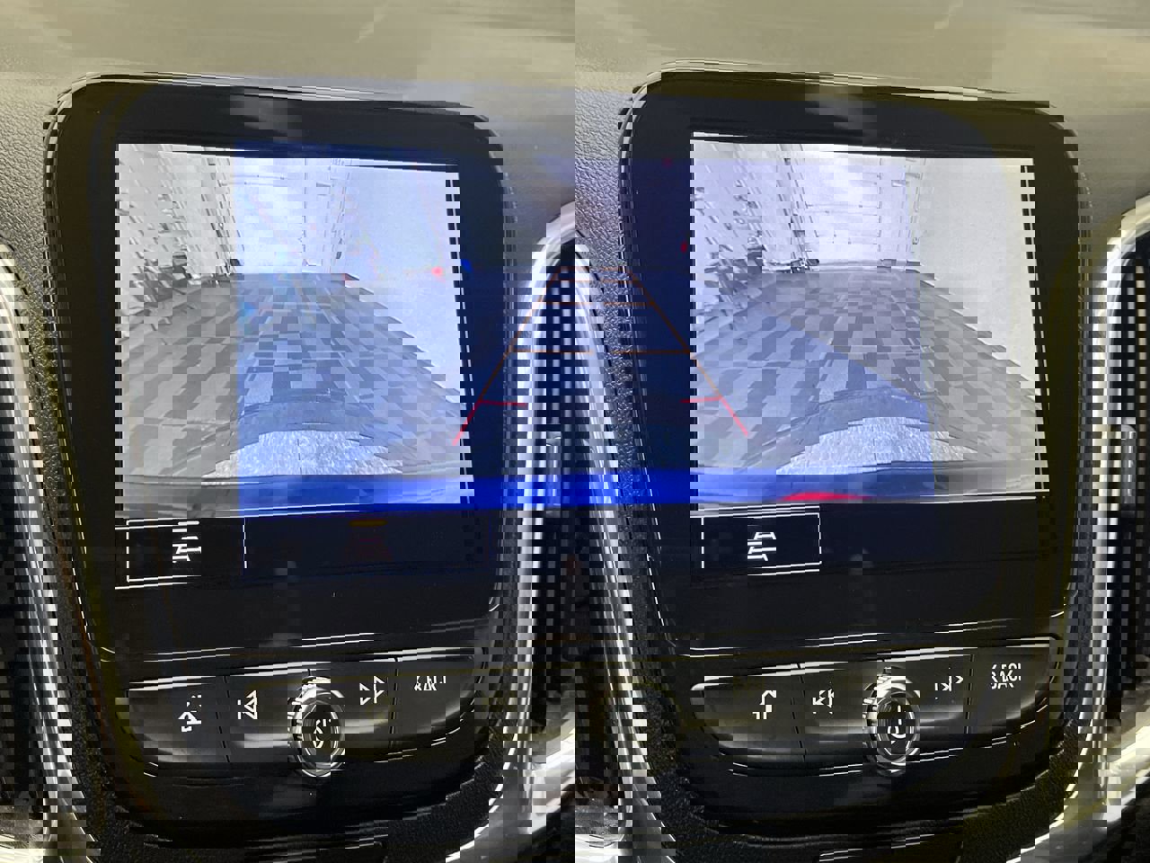 Certified 2022 Chevrolet Equinox Premier w/ LPO, Floor Liner Package image 5