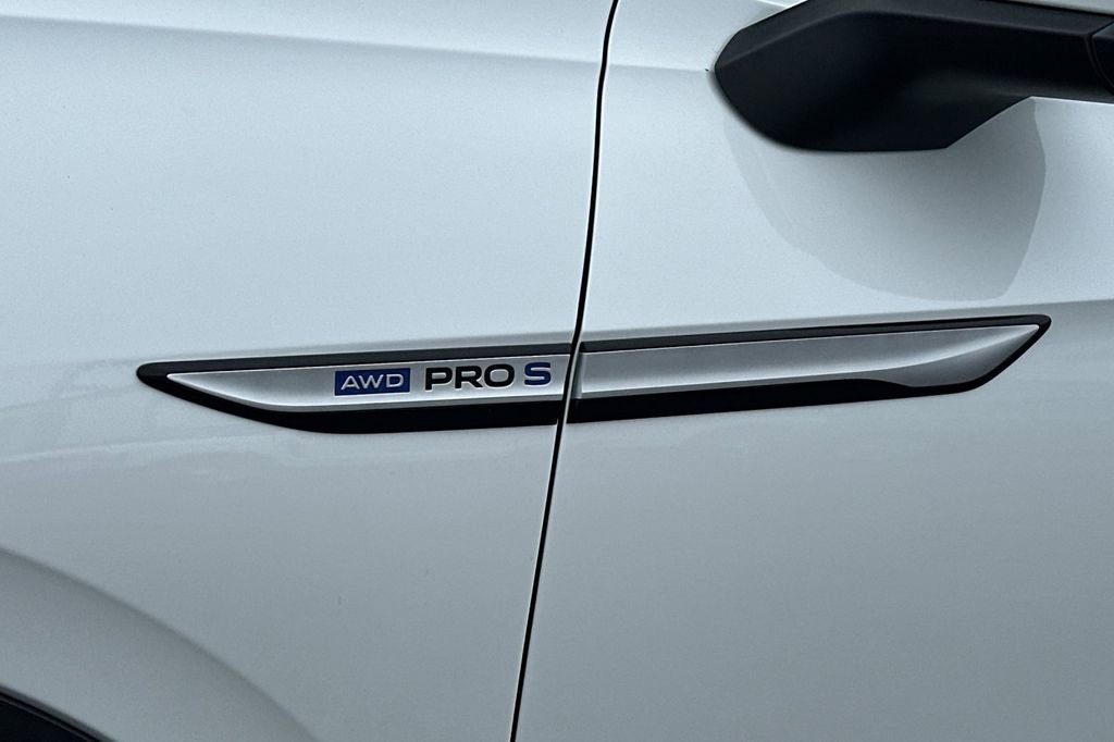 Used 2023 Volkswagen ID.4 Pro S AWD/4WD image 27