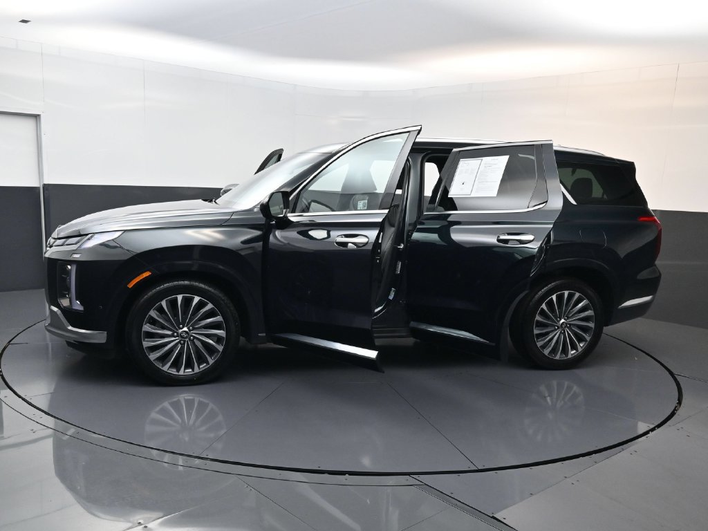 Certified 2024 Hyundai Palisade Calligraphy FWD image 34