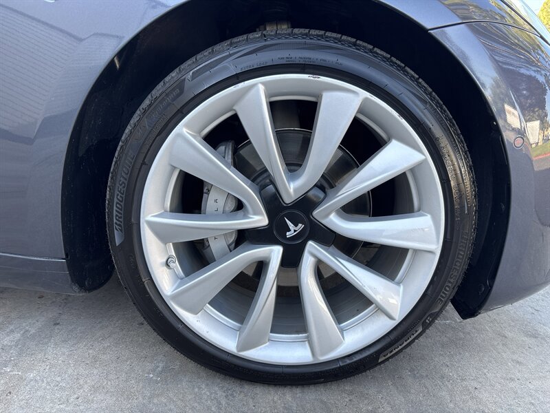Used 2018 Tesla Model 3 Long Range AWD/4WD image 15