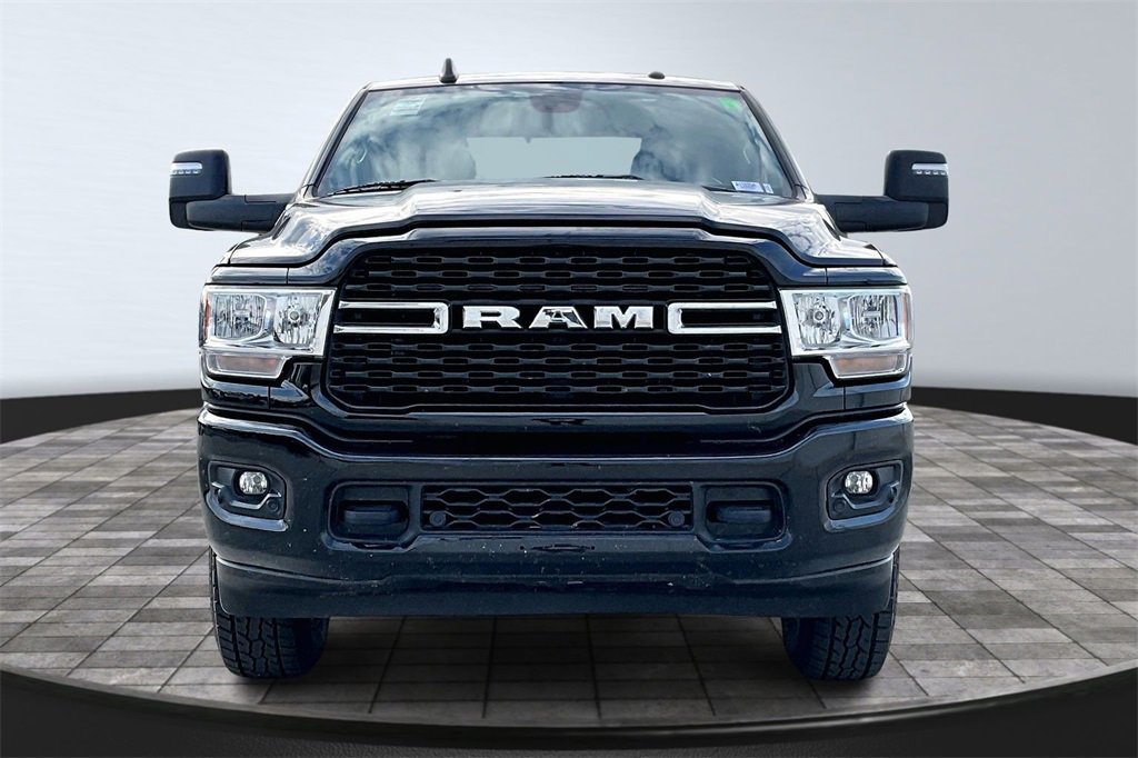 Used 2024 RAM 2500 Big Horn w/ Sport Appearance Package image 4