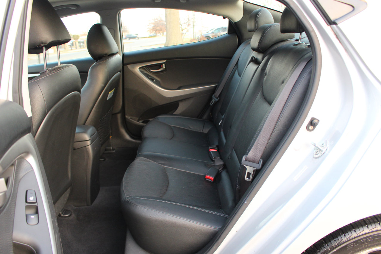 Used 2013 Hyundai Elantra Limited image 30