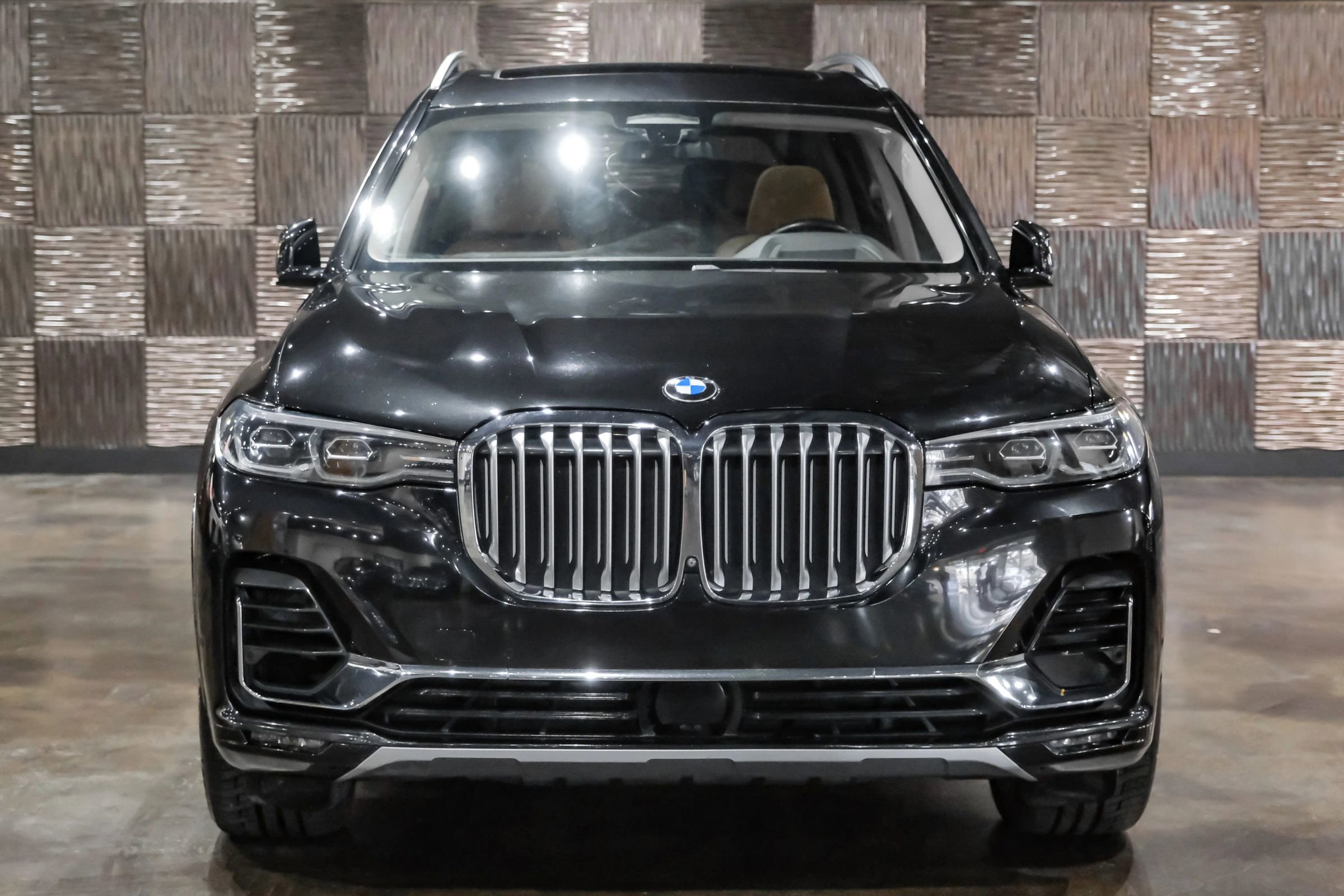 Used 2019 BMW X7 xDrive50i w/ Premium Package image 6
