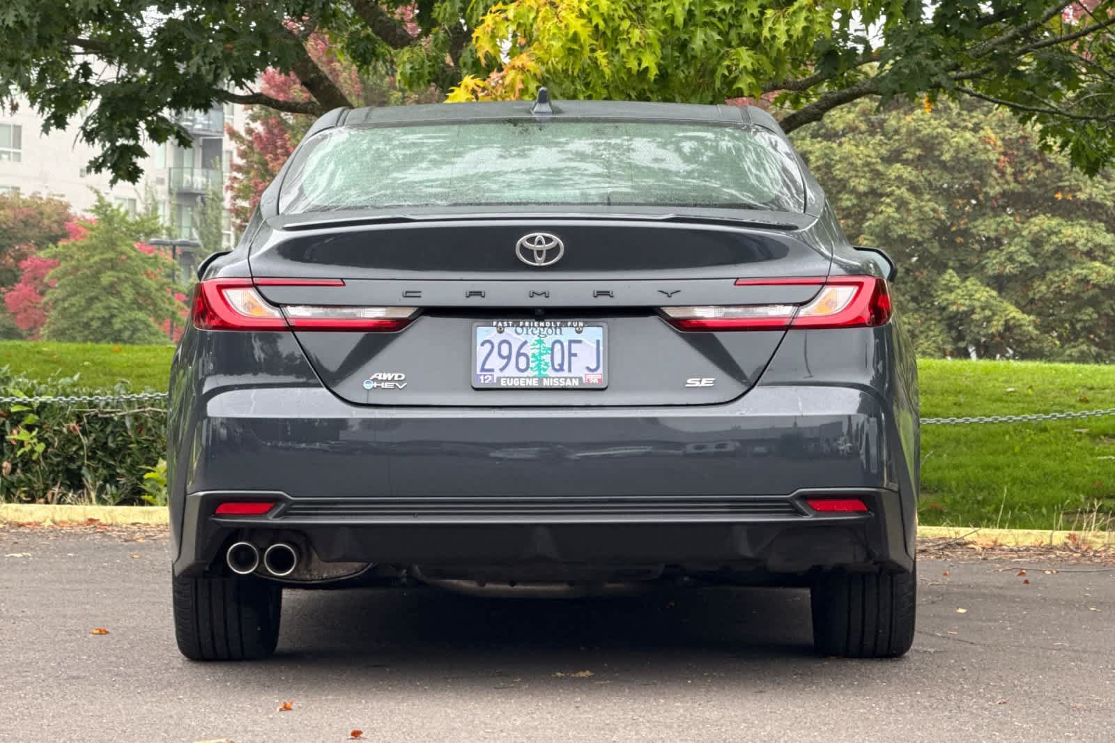 Used 2025 Toyota Camry SE AWD/4WD image 7