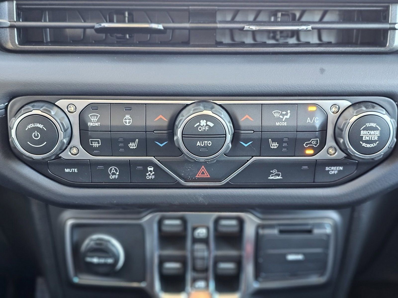 New 2026 Jeep Gladiator Sport image 21