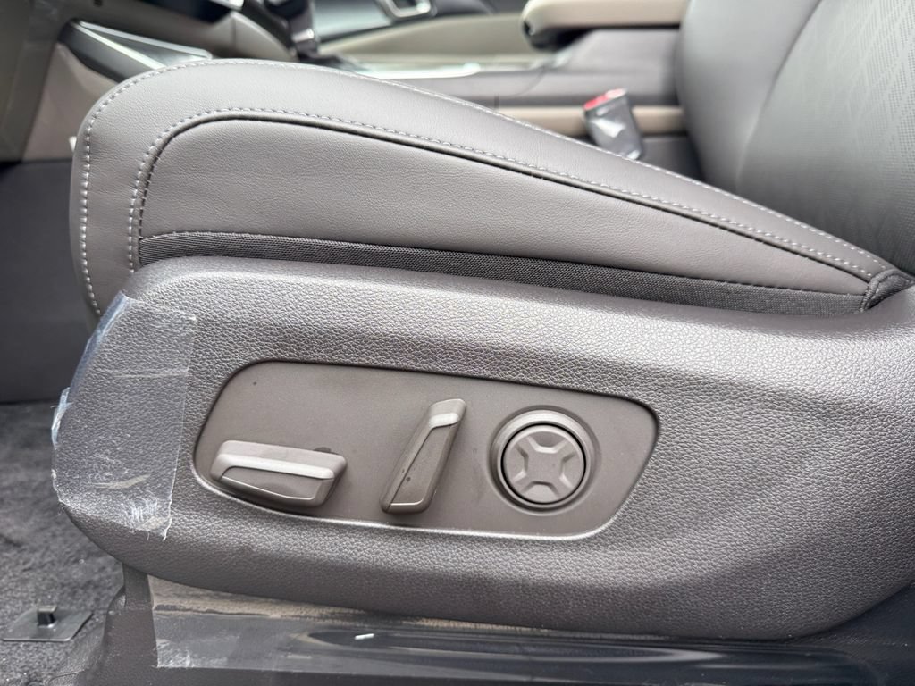 New 2026 Kia Carnival FWD image 10
