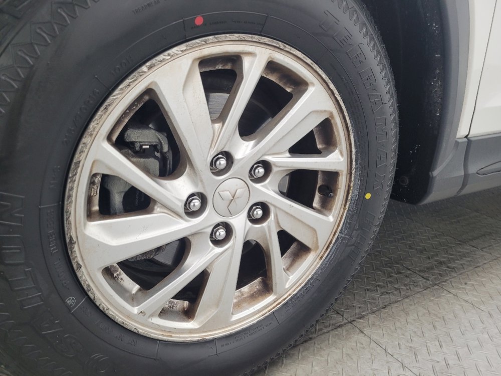 Used 2019 Mitsubishi Eclipse Cross ES image 31