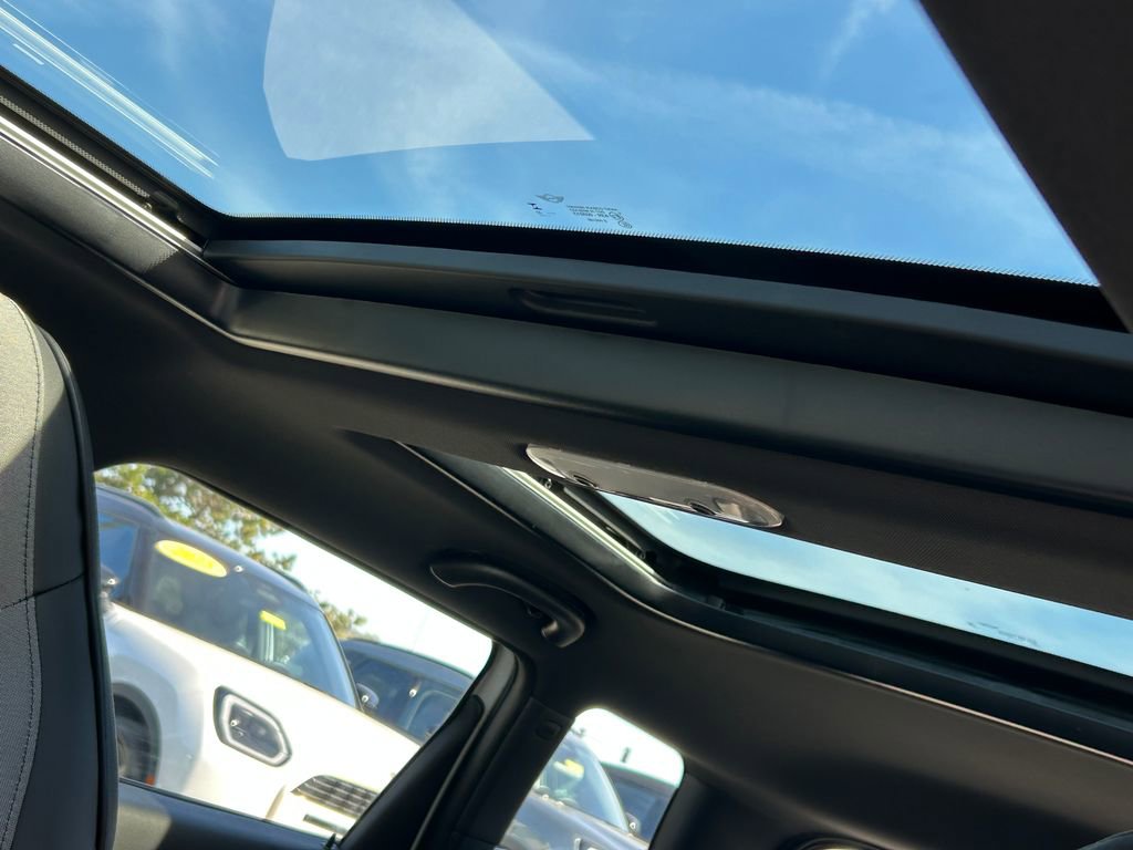 Used 2023 MINI Cooper Clubman John Cooper Works image 16