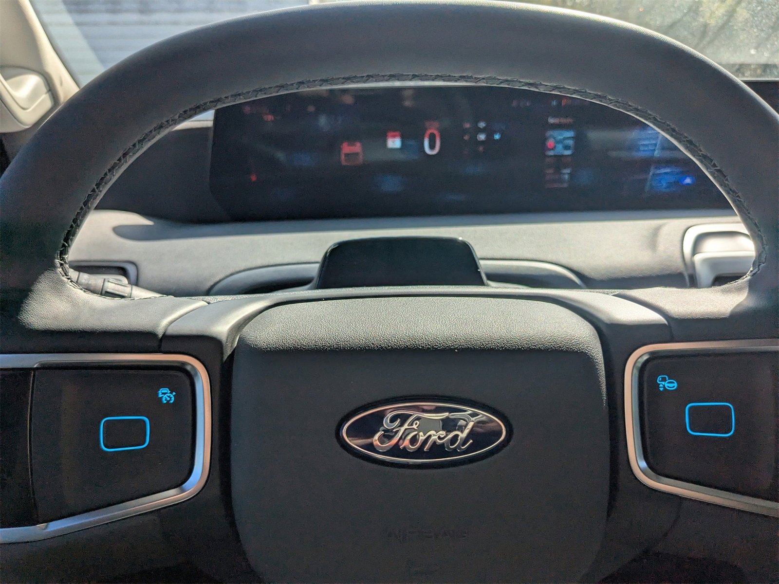 New 2025 Ford Expedition Active image 31