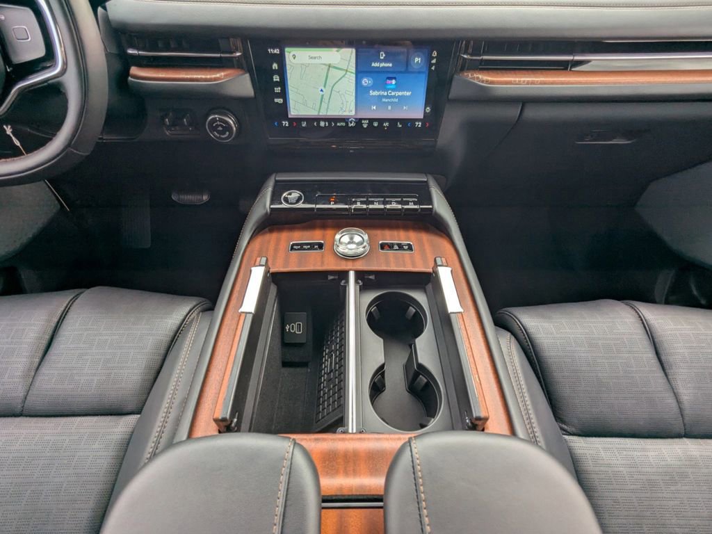 New 2025 Lincoln Navigator L Black Label image 20