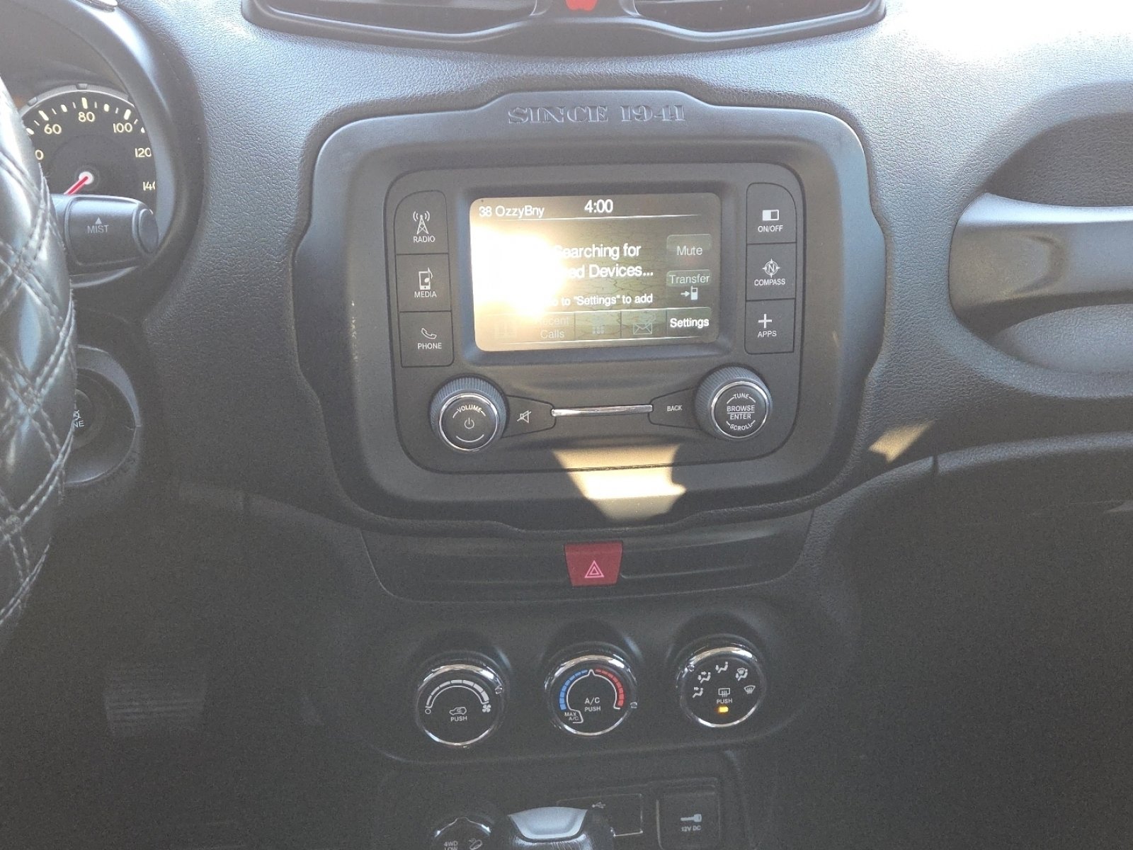 Used 2016 Jeep Renegade Trailhawk image 25