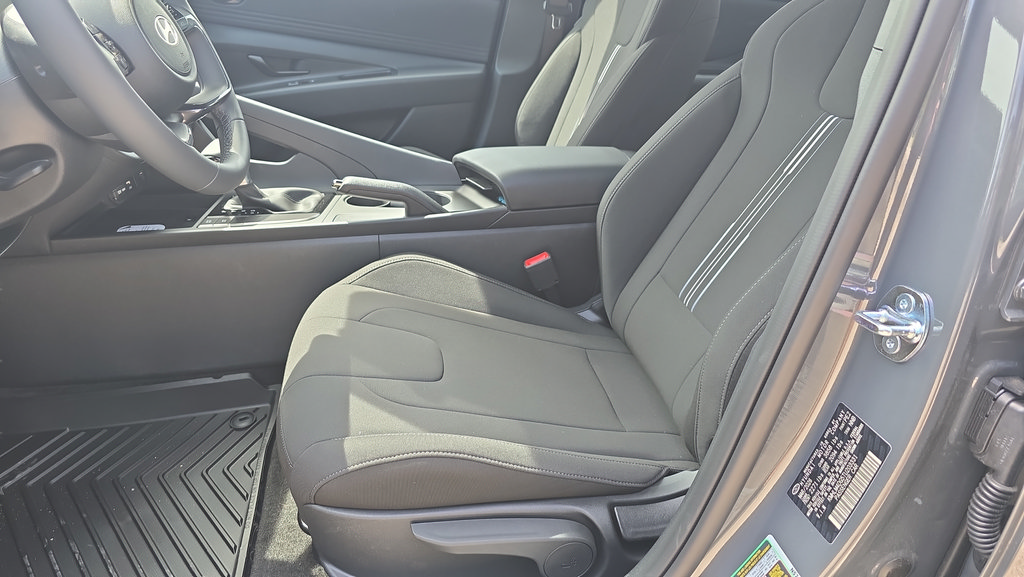 New 2026 Hyundai Elantra Sport FWD image 14
