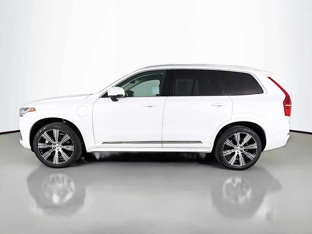 Certified 2023 Volvo XC90 T8 Plus AWD/4WD image 4