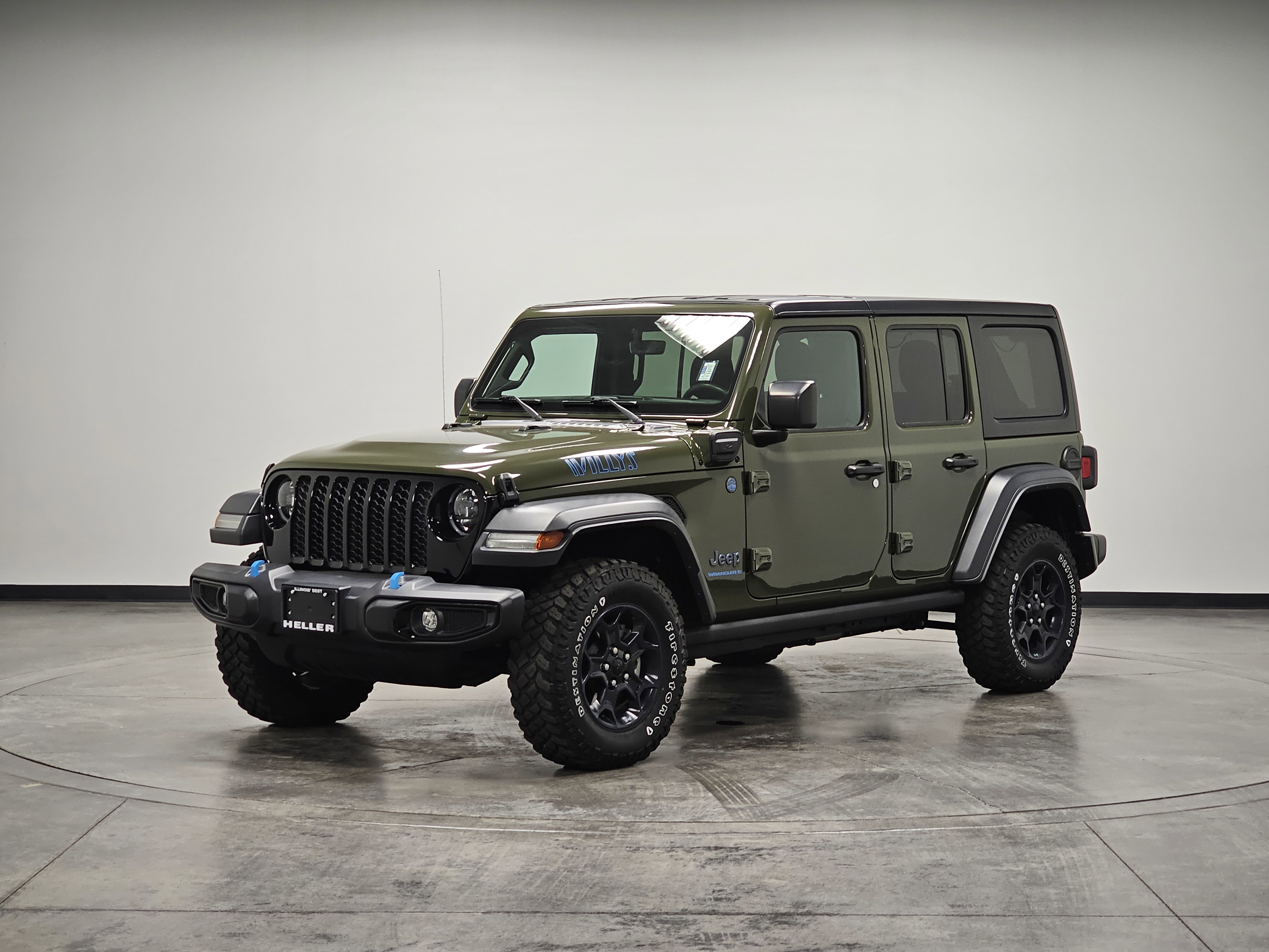 Used 2023 Jeep Wrangler Unlimited w/ 8.4" Radio Group AWD/4WD image 4