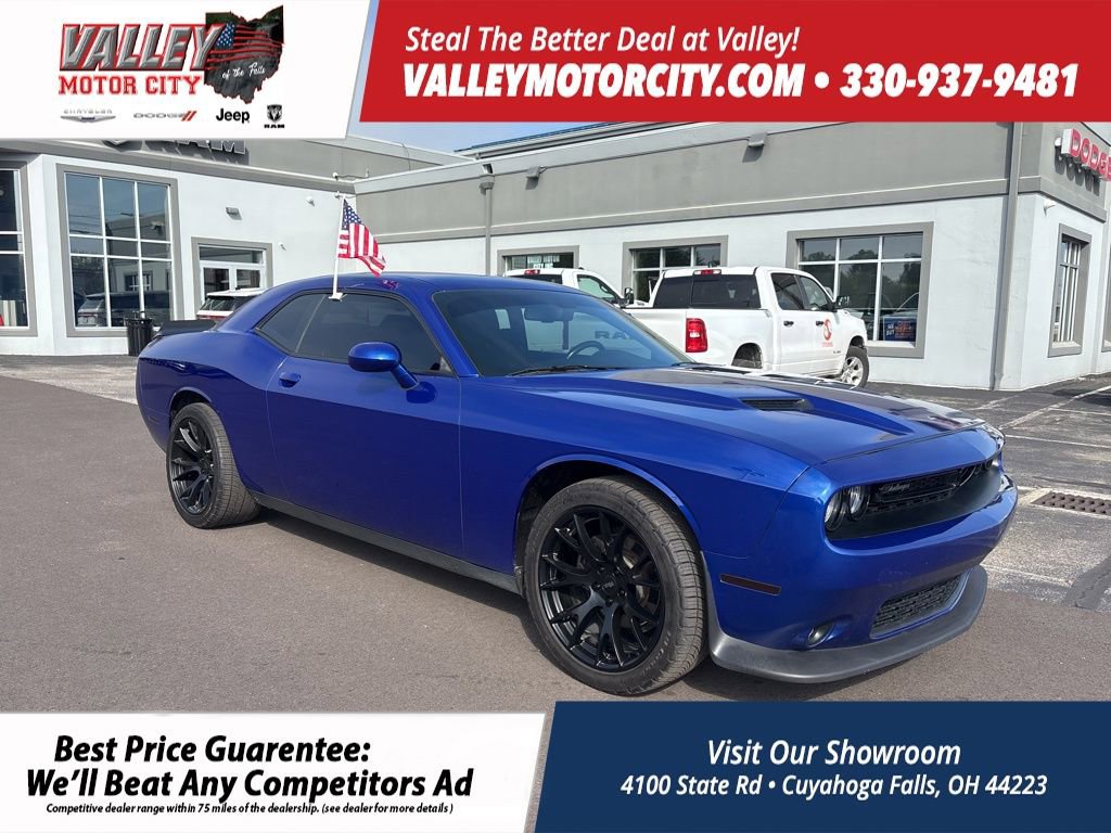 Used 2020 Dodge Challenger SXT w/ Blacktop Package