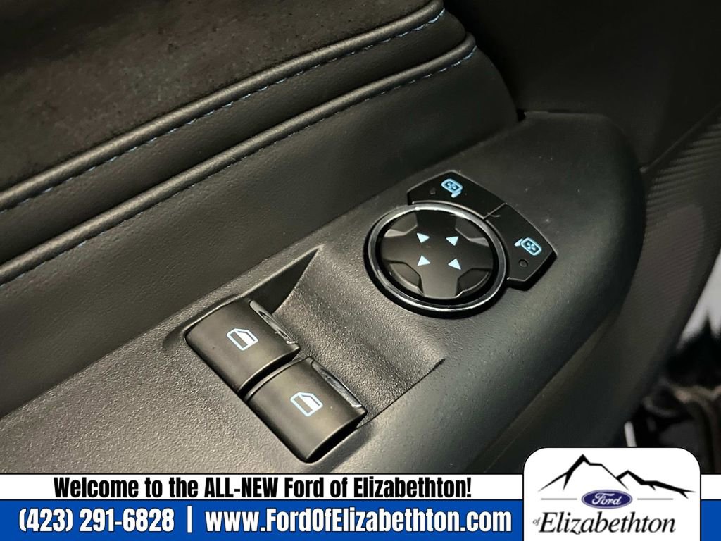 New 2025 Ford Mustang Dark Horse image 18