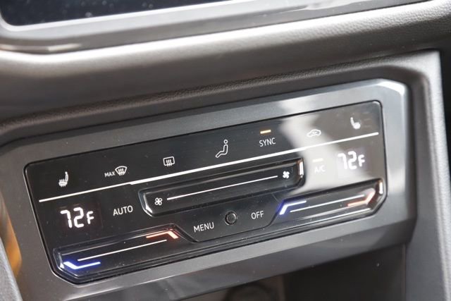 Used 2023 Volkswagen Tiguan SE image 24