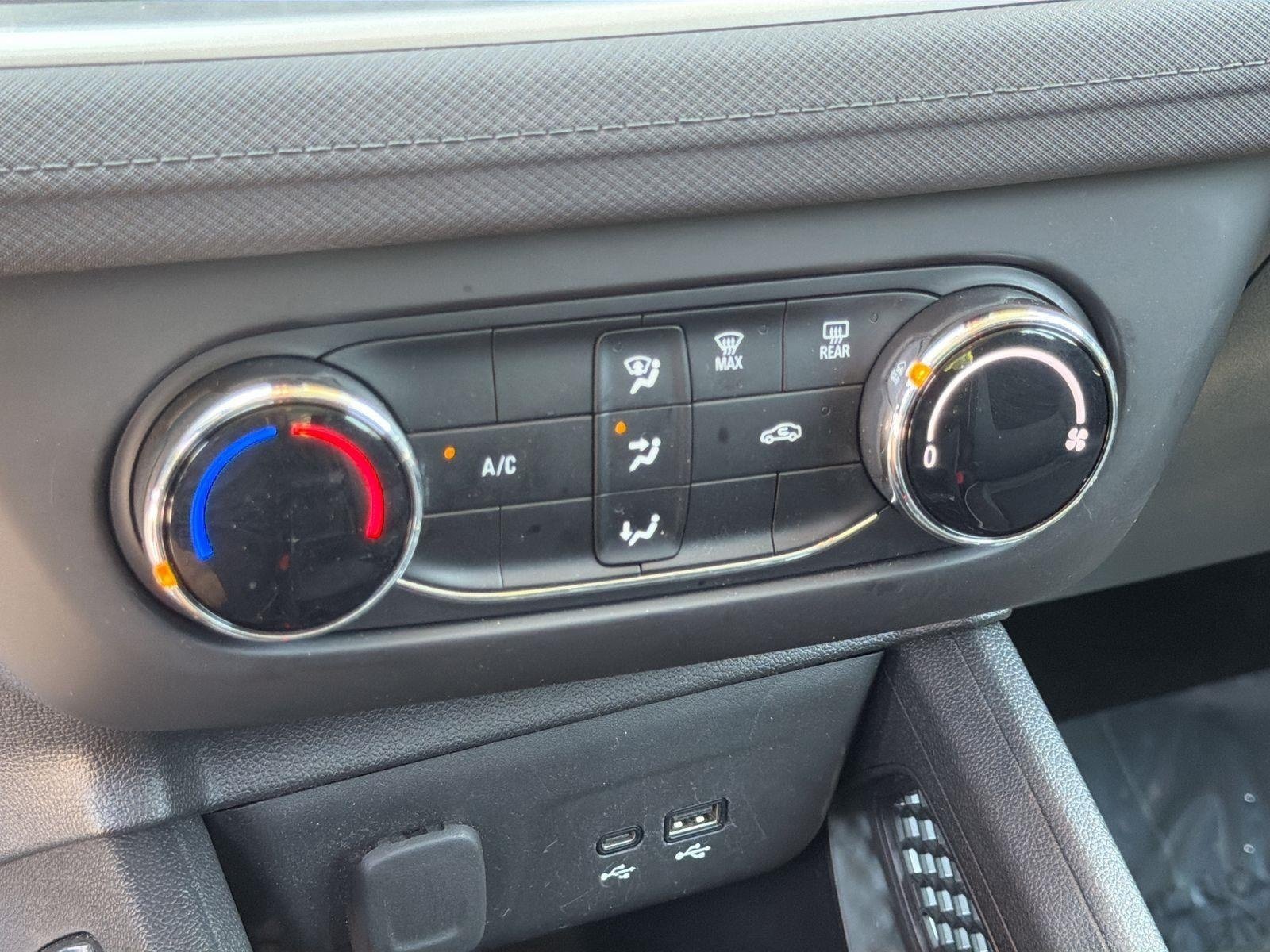 Used 2025 Chevrolet TrailBlazer LS FWD image 11