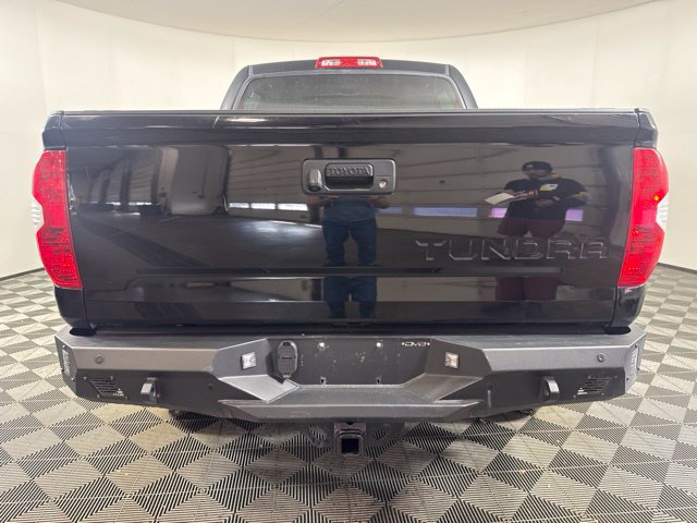 Used 2018 Toyota Tundra Limited w/ Limited Premium Package AWD/4WD image 21