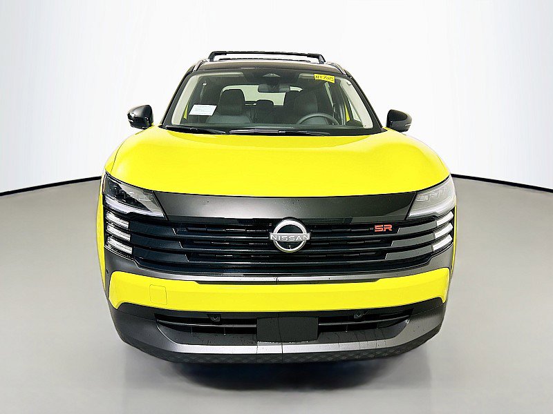 New 2026 Nissan Kicks SR image 2