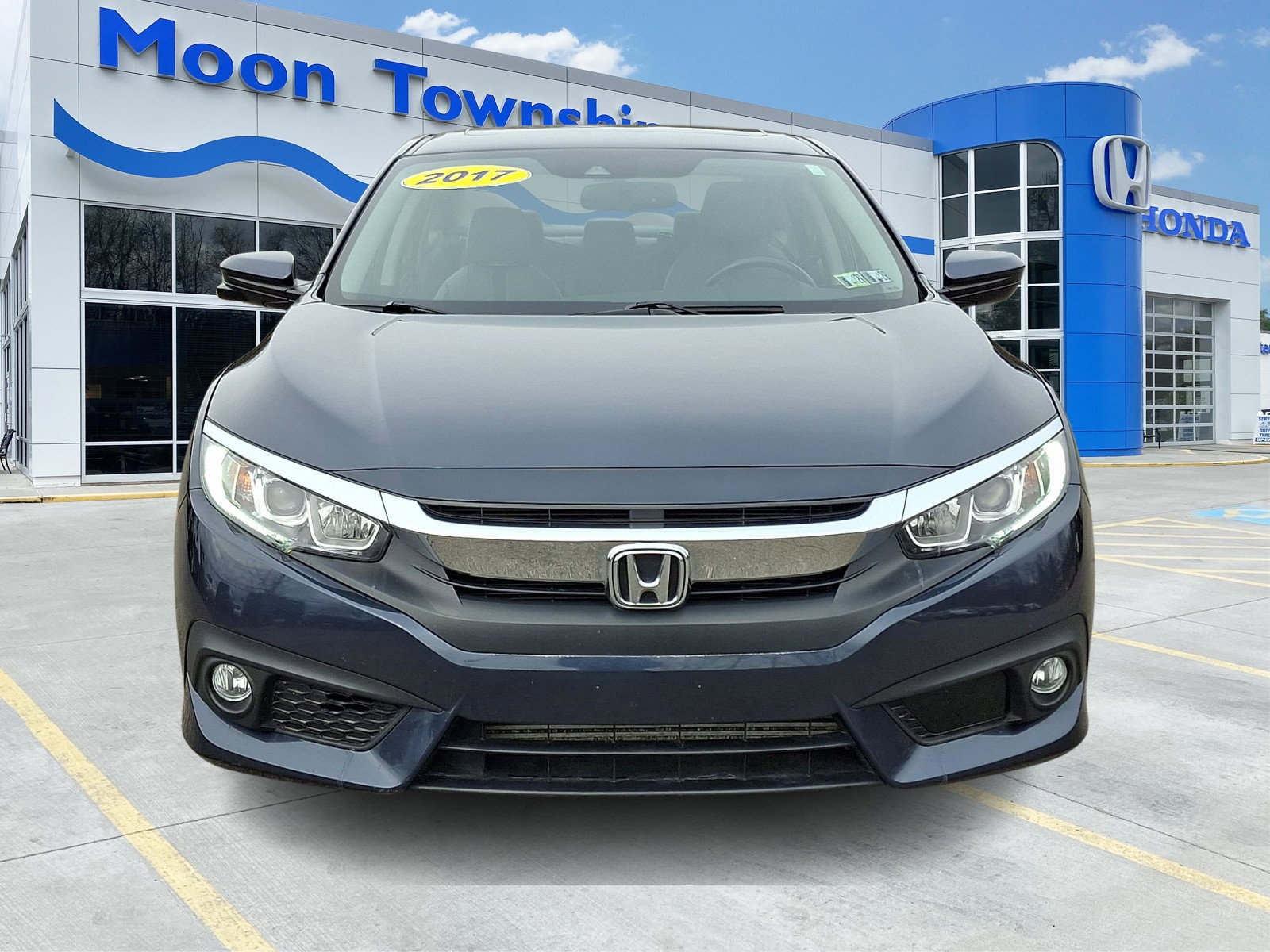 Used 2017 Honda Civic EX-L image 2