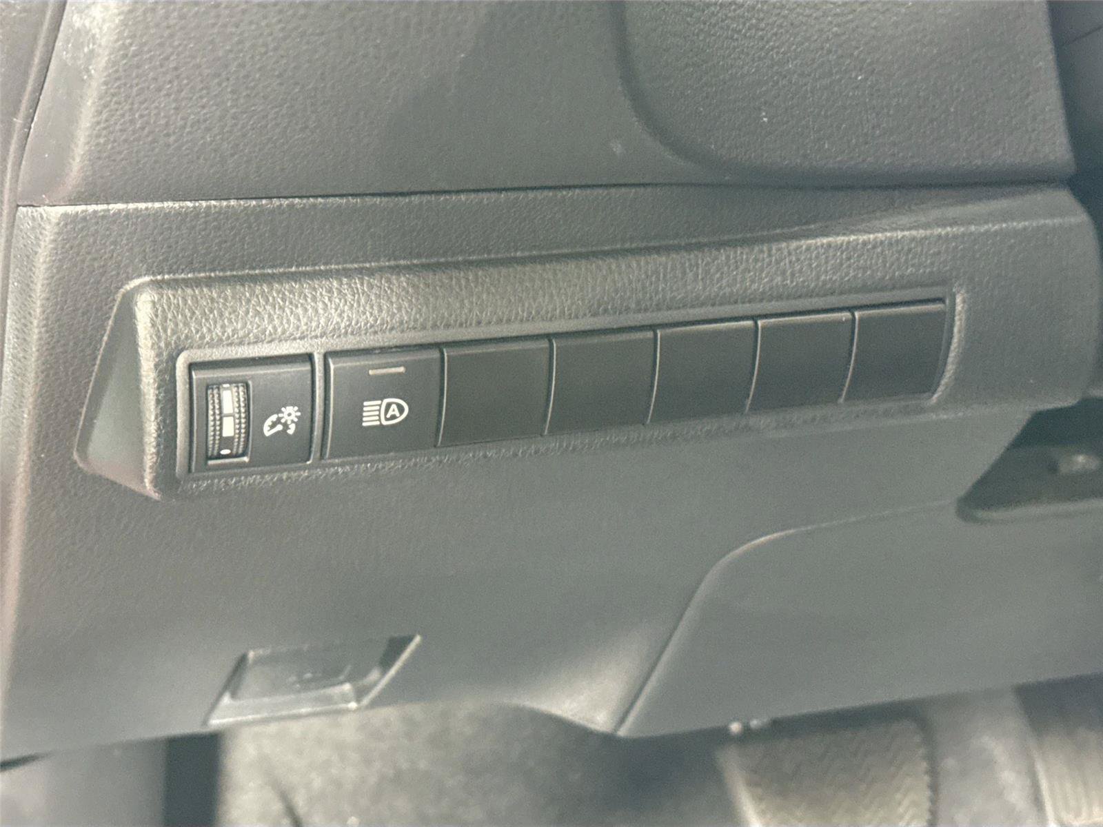 Certified 2024 Toyota Corolla LE FWD image 15