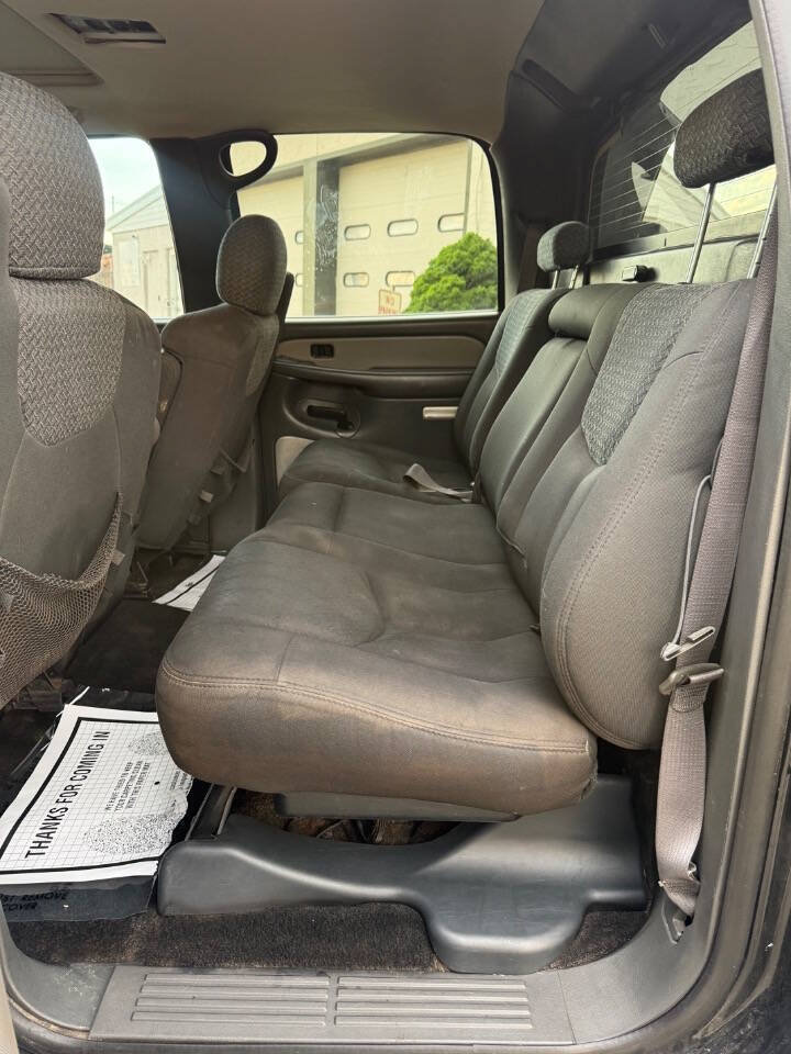 Used 2003 Chevrolet Avalanche 4x4 w/ The North Face Edition image 14