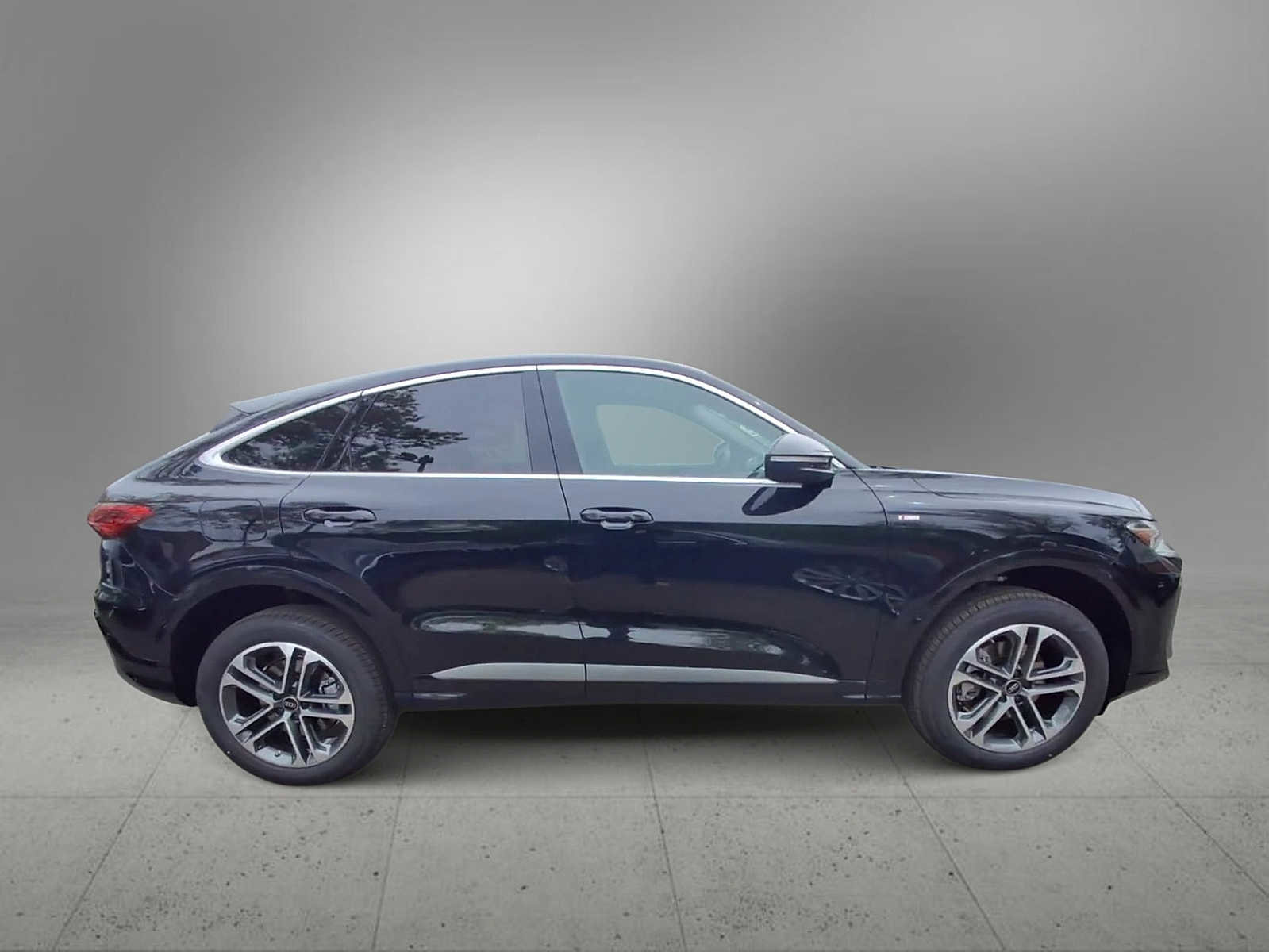 New 2026 Audi Q5 Premium AWD/4WD image 9