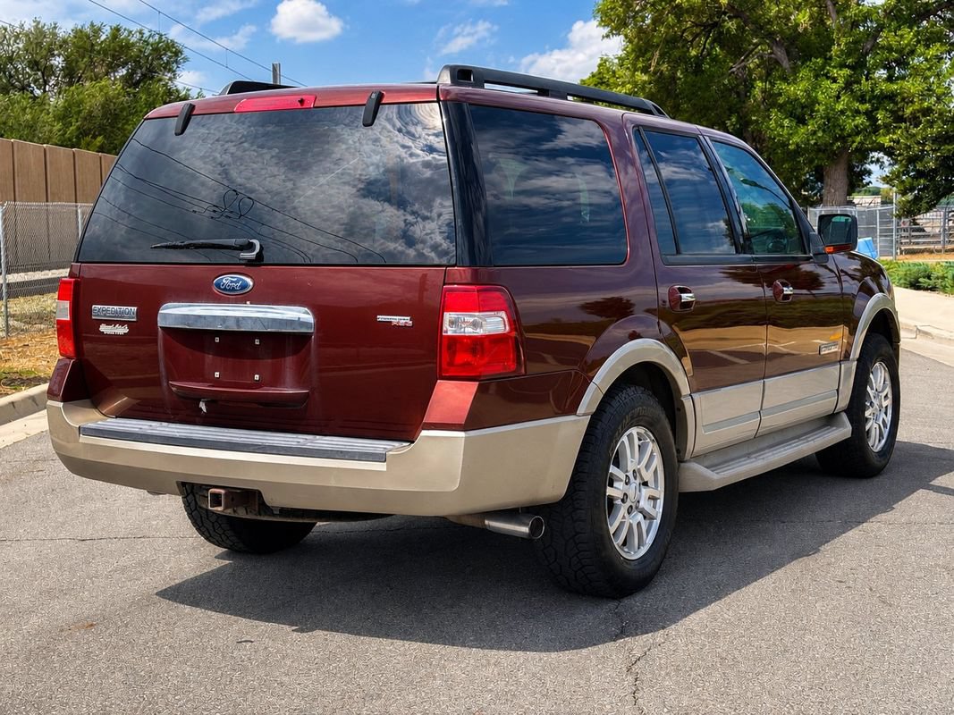 Used 2008 Ford Expedition Eddie Bauer AWD/4WD image 5