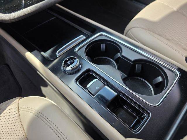 Used 2021 Lincoln Corsair FWD w/ Premium Package image 26