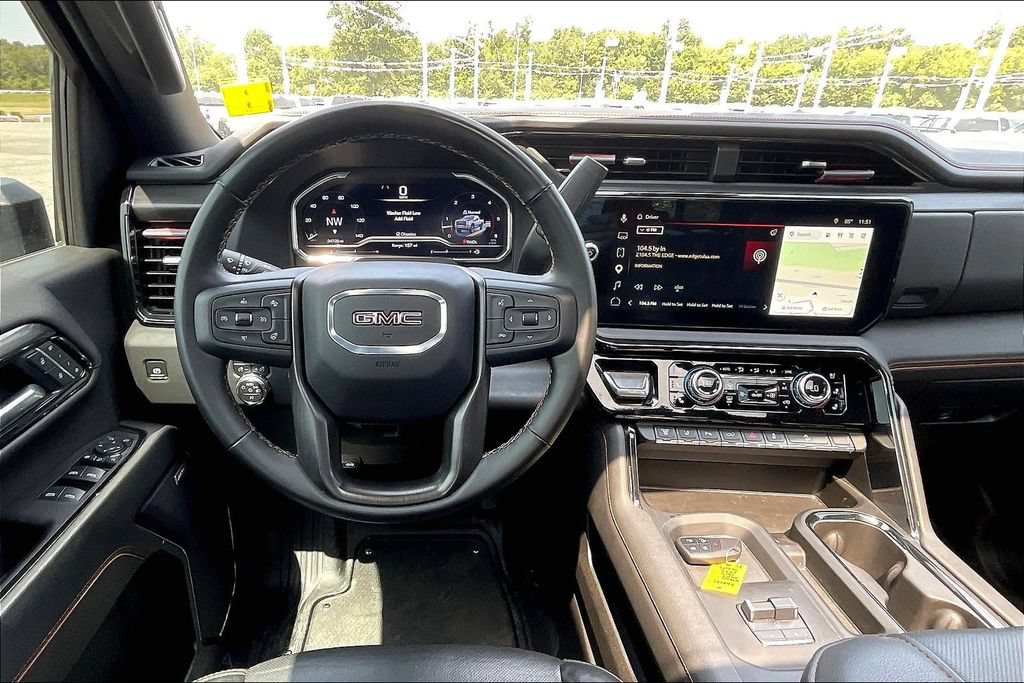 Used 2025 GMC Sierra 2500 AT4 w/ AT4 Premium Plus Package AWD/4WD image 6
