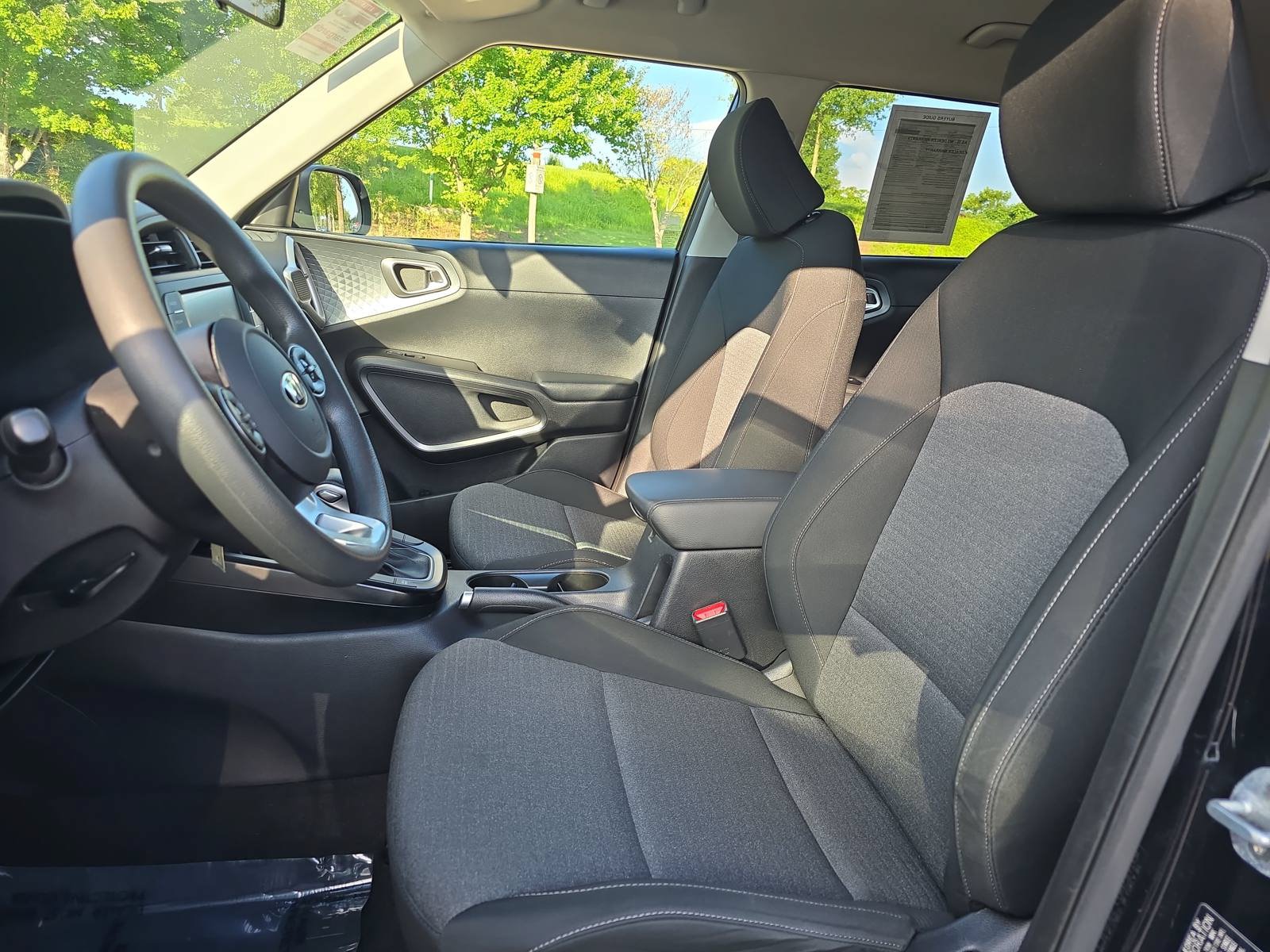 Used 2020 Kia Soul S FWD image 14