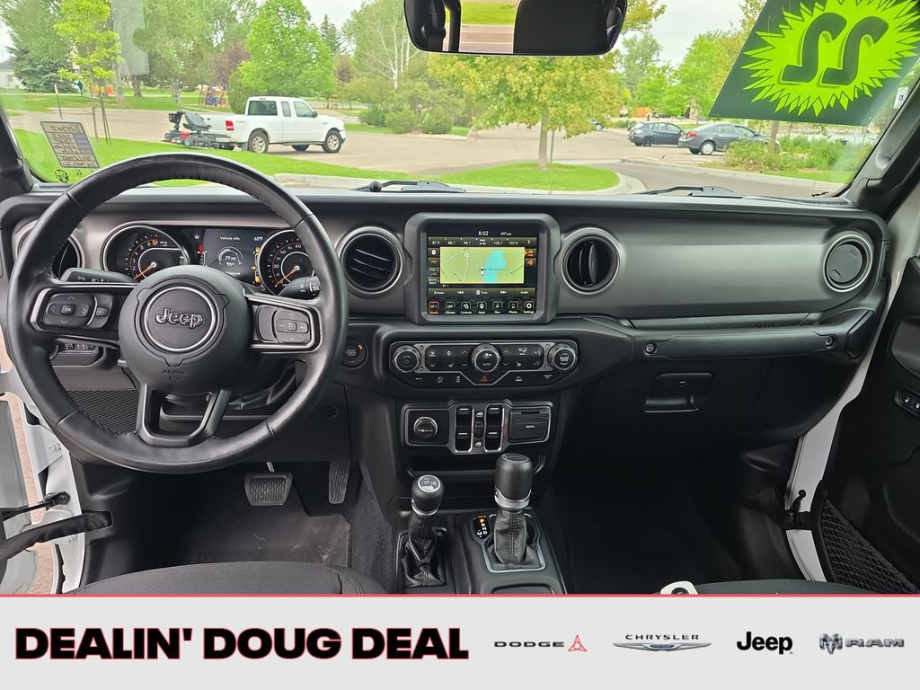 Used 2022 Jeep Gladiator Overland AWD/4WD image 13